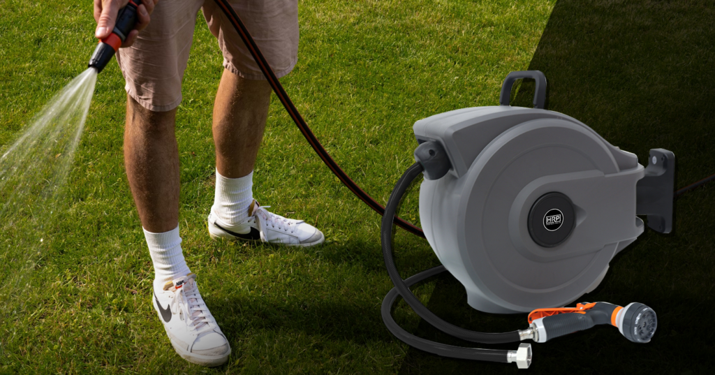 What are retractable hoses